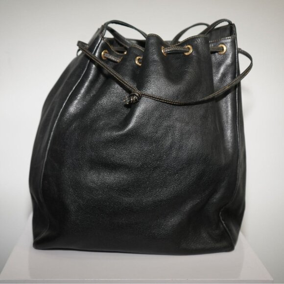 Fendi Logo Drawstring Leather Bucket Bag Black - Picture 2 of 2
